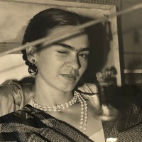 Dans les yeux de Frida Kahlo